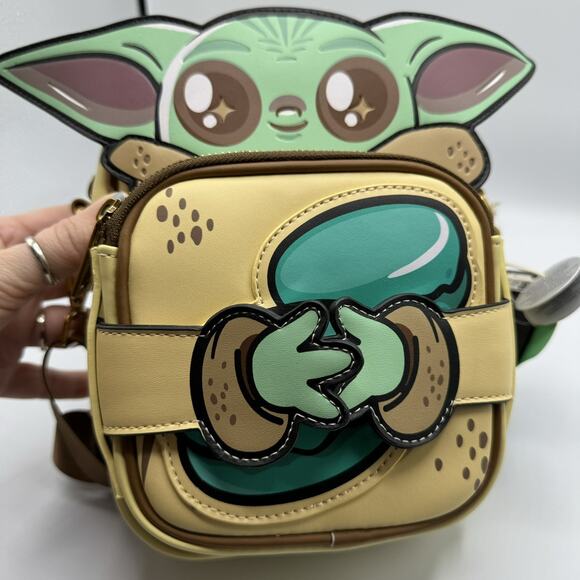 Star Wars Loungefly Limited Edition The Mandalorian Grogu Crossbody Bag Hard Tag - Picture 2 of 11